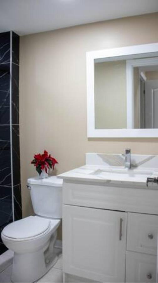 Riz Khan Peaceful Mississauga Home Екстериор снимка